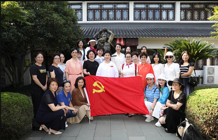 中国共产党百年华诞 ——记鸿宝公司寻访红色印记活动